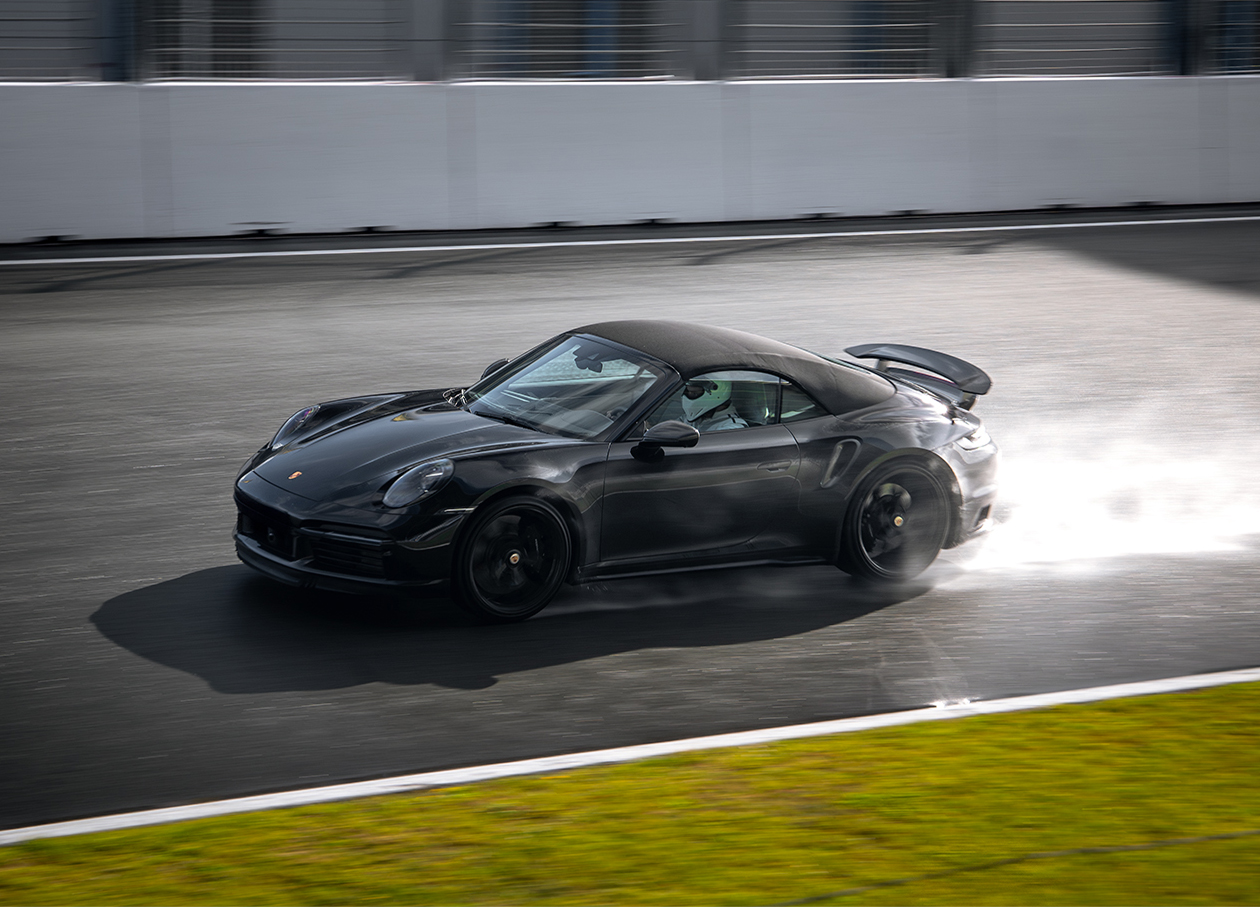 Porsche 911 Turbo S — TT Circuit Assen